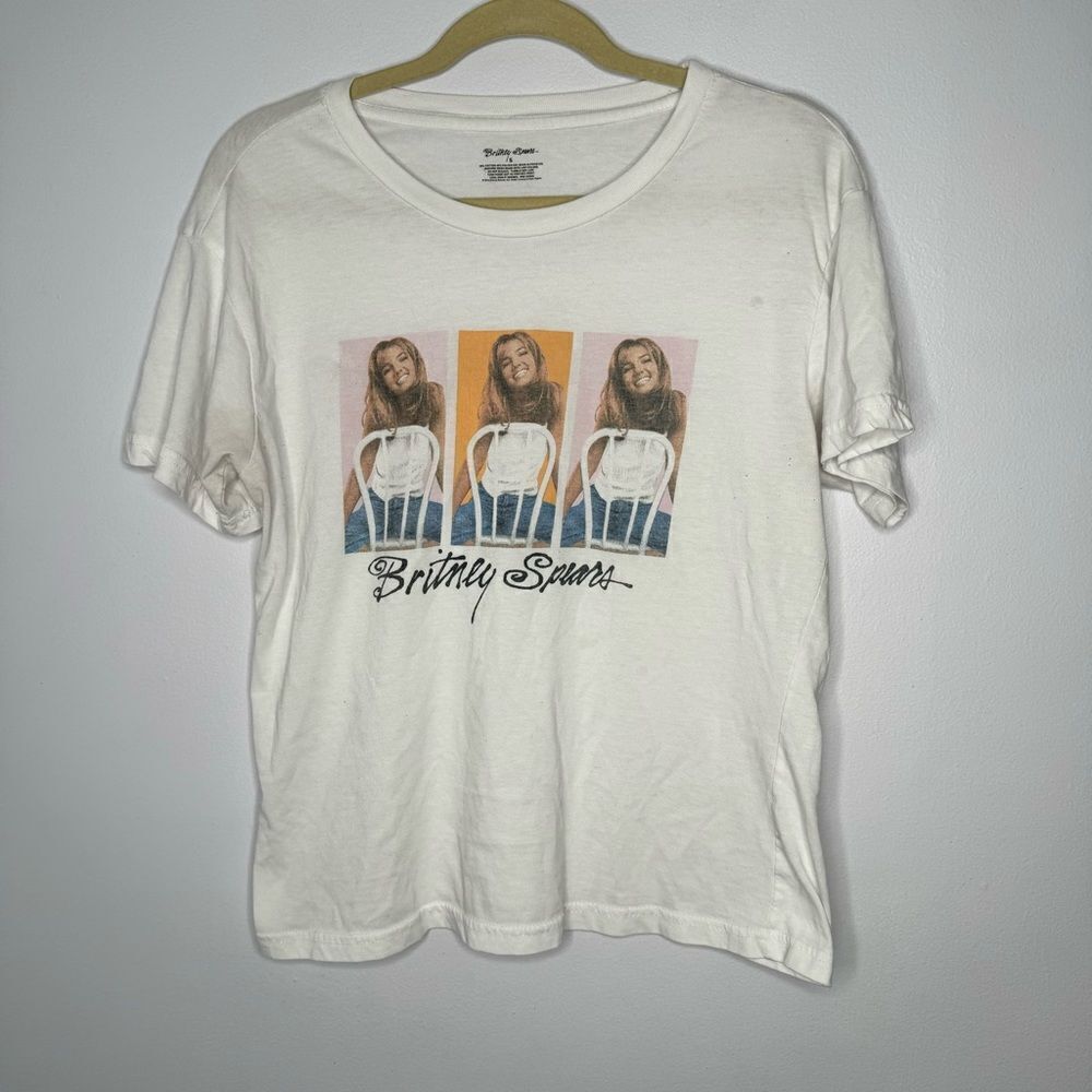 Britney Spears graphic tee - Picture 2 of 6